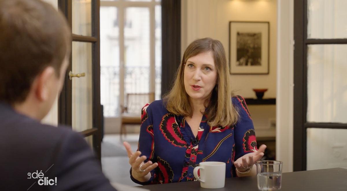L’Ami qui Écoute : Le Pendentif Friend et le Déclic de la Surveillance Européenne